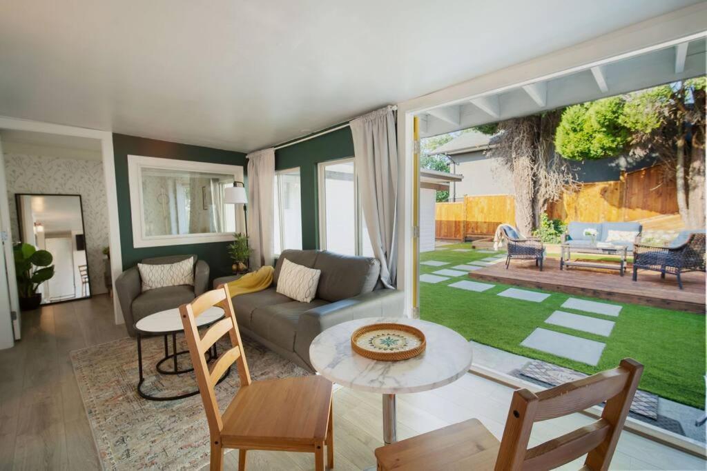 Holiday home King Garden Suite/20 Mins To Dwntwn Vancouvr/petok